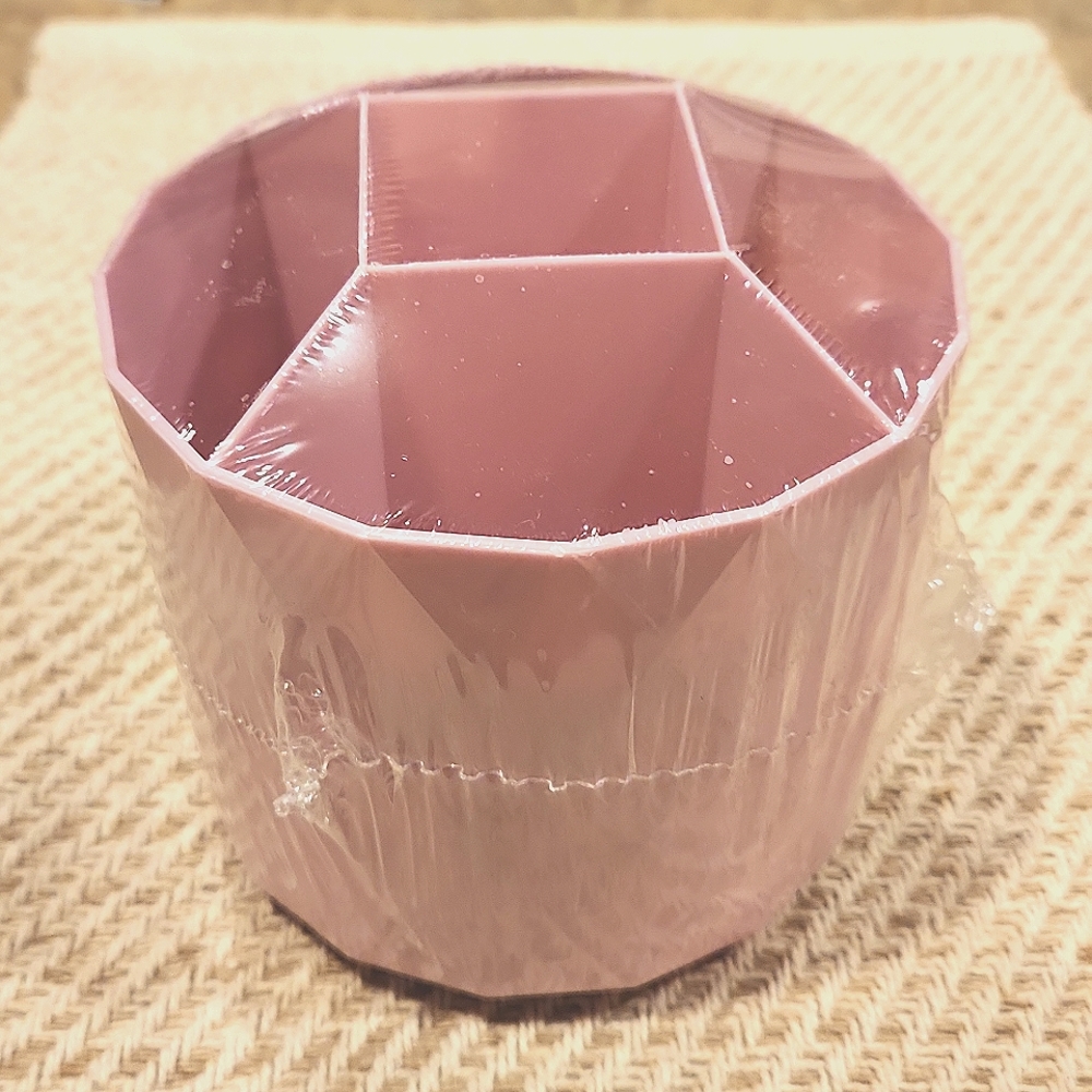 Rotating brush holder - Picture 3 of 6